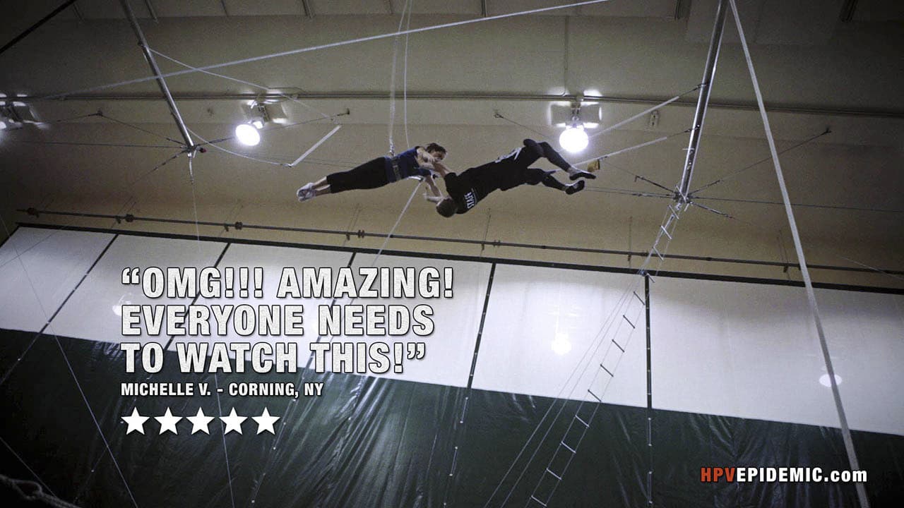 Kelly on trapeze